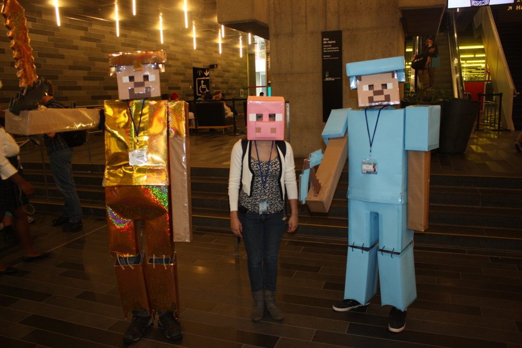 Minecraft cosplayers